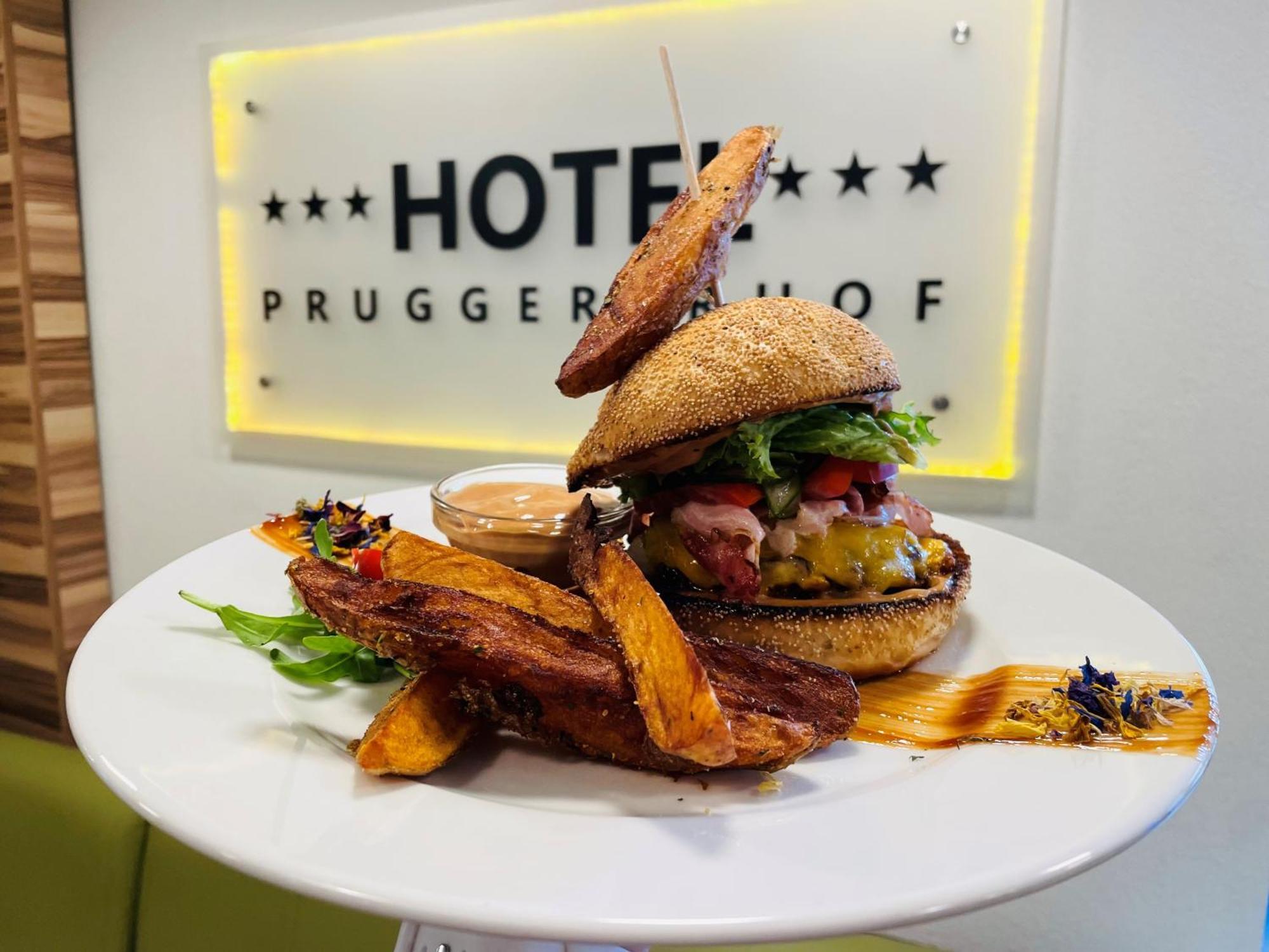 Hotel Pruggererhof Pruggern Bagian luar foto